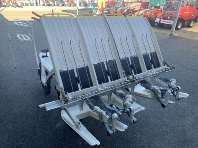 田植機 PP4-S 写真３